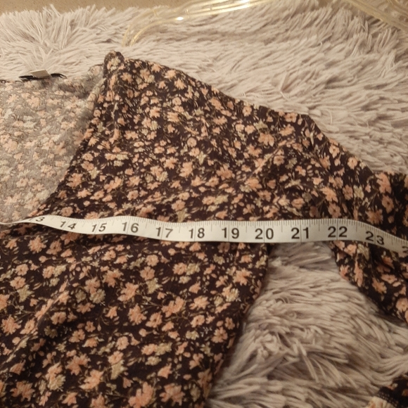 American Eagle Outfitters Women's Boho Floral Blouse Size Large - Picture 11 of 12